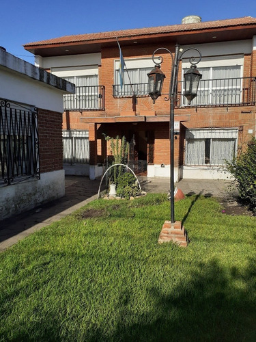 Imagen 2 de 30 de Chalet 4 Ambientes En Venta En Mar Del Plata