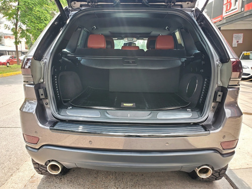 Imagen 11 de 12 de Jeep Grand Cherokee Limited V8 4x4 2015, Equipada, Impecable