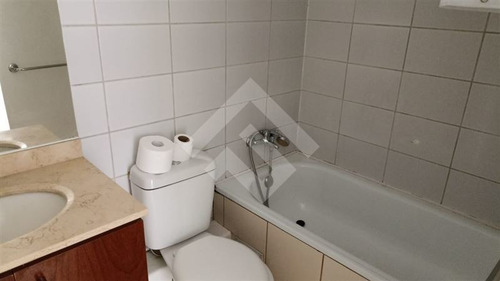 Imagen 13 de 16 de Departamento En Arriendo De 1 Dorm. En Estación Central