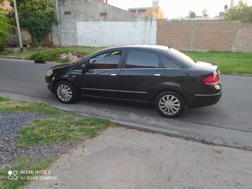 Fiat Linea 2015 1.8 Absolute 130cv