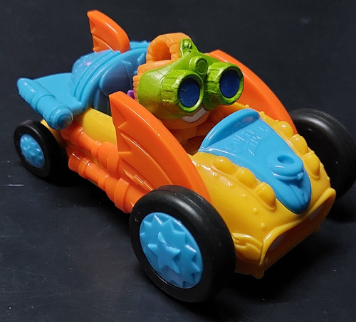 Figura Superzings Superthings Zomlings Con Acc Coche