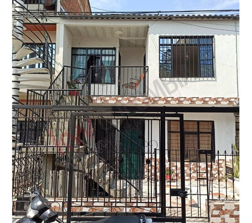 Se Vende Casa En Las Ceibas De 2 Pisos Independientes - Cali