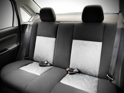 Imagem 12 de 13 de Ford Fiesta 1.6 Se Sedan 16v Flex 4p Manual