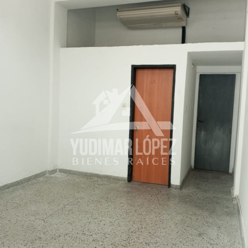 Cómodo Local En Alquiler, Urb. Santa Ana, Maracay Edo. Aragua.