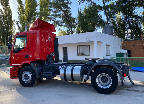 Volvo 330 2018 115.000km Unica Mano Impecable Nqnmaq