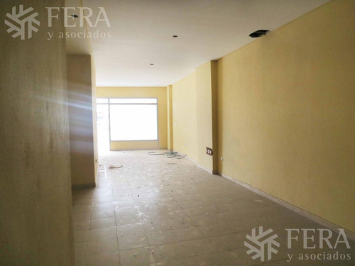 Imagen 1 de 5 de Venta Local En Sarandi (17150)