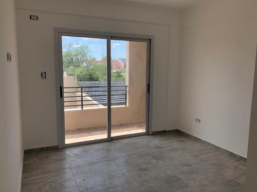 Imagen 6 de 7 de Departamento En Venta De 1 Dormitorio En San Justo