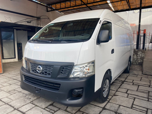 Nissan Urvan 2.5 15 Pas Amplia Aa Mt