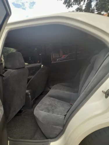 Mitsubishi Lancer 1.6 Glx 5 p