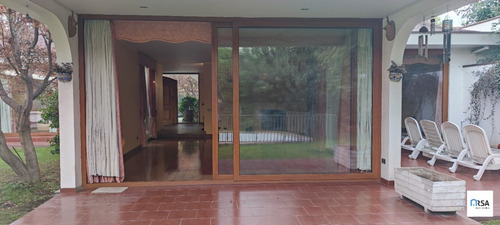 Imagen 6 de 30 de Maravillosa Casa En Sector Exclusivo De Lo Barnechea