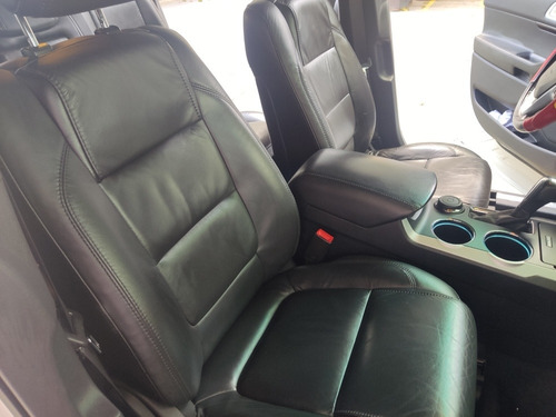 Imagen 7 de 11 de Ford Explorer 2013 4x4