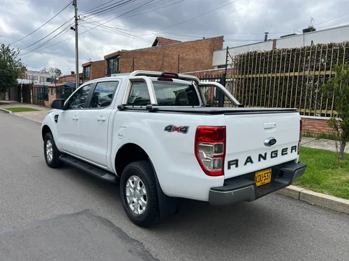 Ford Ranger Xls 4x4 Mt 3.2 Diesel Aa Abs Fe Modelo 2022