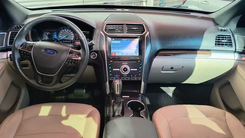 Ford Explorer 3.5 V6 Limited Sync 4x2 At