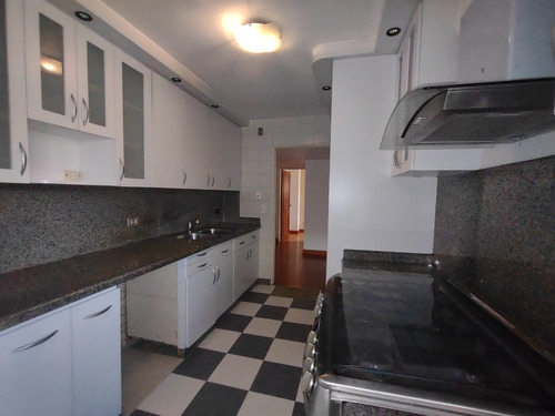 Imagen 9 de 21 de Pent House En Venta, La Urbina, Calle 13