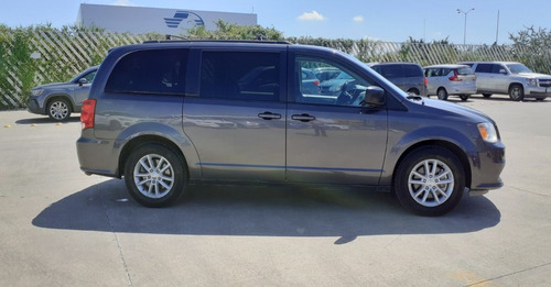 Imagen 6 de 15 de Dodge Grand Caravan 2018 3.6 Sxt At