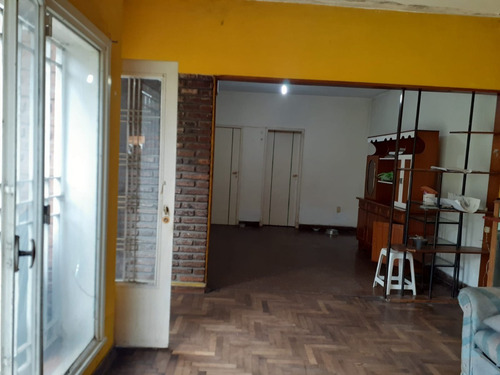 Imagen 2 de 12 de Venta!! Casa 3 Ambientes Con Amplio Lote