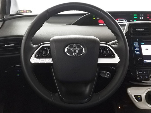 Imagen 10 de 15 de Toyota Prius Premium 2018 Rojo
