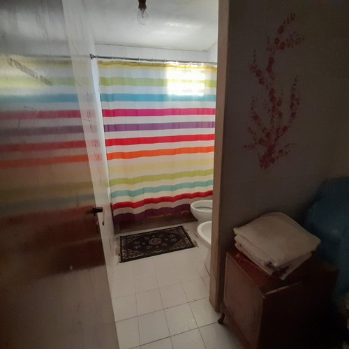 Imagen 12 de 14 de Venta En Bloque. Ph De 2 Unidades Con Ingreso Independiente, Garage, Terraza, Amplio Fondo Libre, Y Quincho. Ideal Constructor - Sobre Calle French - Moron Sur