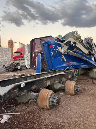 Imagen 4 de 9 de Kenworth T800 2007
