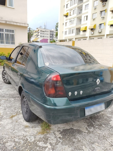 Renault Clio Sedan