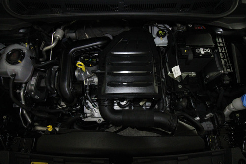Volkswagen Taigun 1.0 Tsi Comfortline At