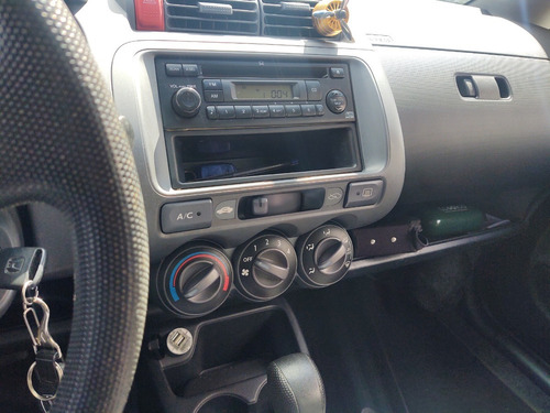 Honda Fit 1.4 2005 Lxl Gasolina Automático Financio E Troco