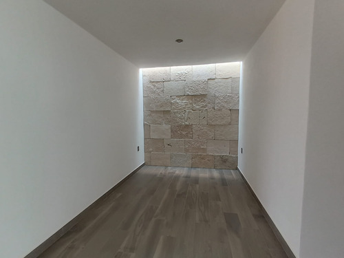 Casa En Venta Con Alberca Privada Y Una Sola Panta En Par Vial Jiutepec Morelos