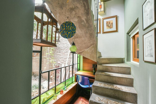 Casa De 3 Dormitorios Con Parrillero Terraza Patio Y Jardín Centro Echesortu
