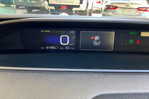 Toyota Prius 1.8 Base Cvt