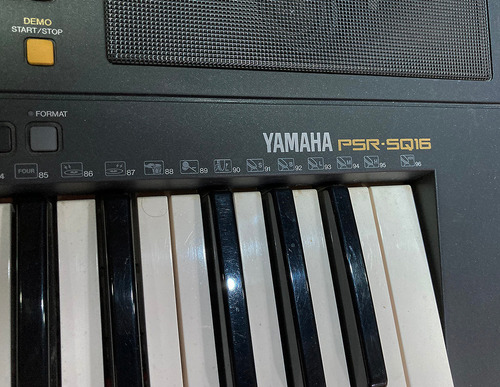 Teclado Yamaha Psr-sq16