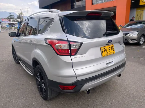 Ford Escape 2.0 Titanium