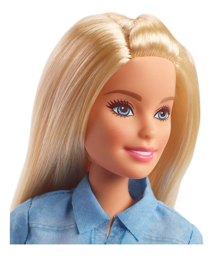 Barbie Viajante Adventures Viajeira Com Acessórios Mattel