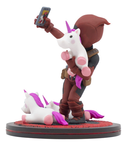 Figura Quantum Mechanix Deadpool Unicorn Selfie Q-fig Max