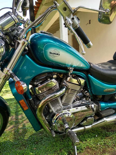 Suzuki Intruder