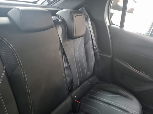 Imagen 11 de 25 de Peugeot 208 Feline Tiptronic 1.6 Stock