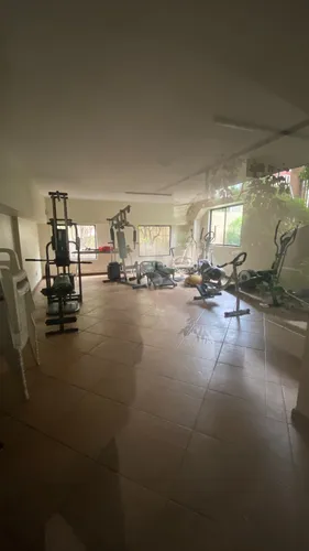 Excelente Departamento, En El Tradicional Barrio Residencial
