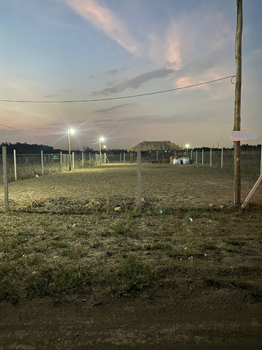 Lote Con Quincho, Baño Y Pileta 