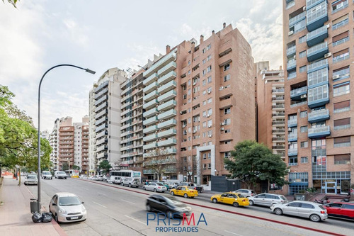 Imagen 15 de 16 de Se Vende Local Comercial . Av. Poeta Lugones N° 66 . Frente Parque Sarmiento . Nueva Córdoba