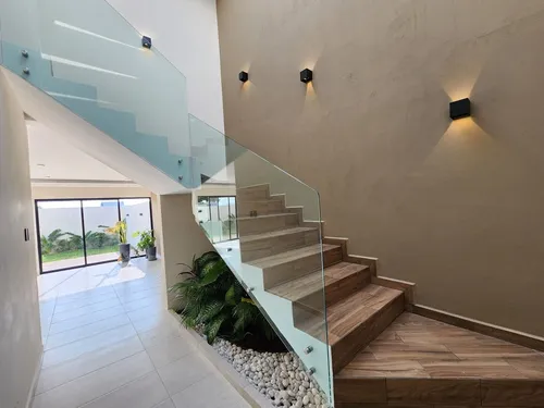 Casa En Venta En Punta Tiburon