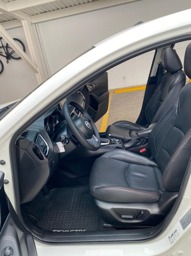 Mazda 3 Skyactiv