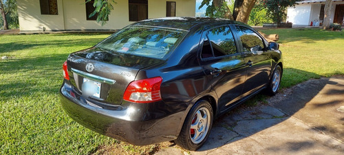 Imagen 2 de 5 de Toyota Yaris