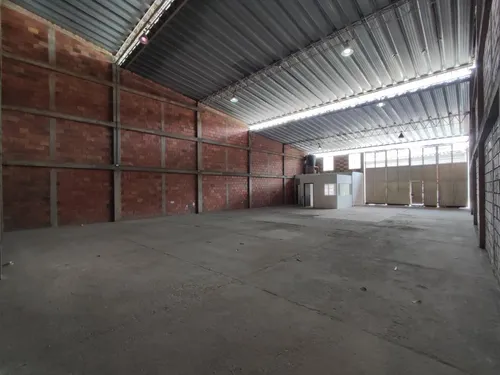 Bodega En Arriendo En Once De Noviembre. Cod A16368
