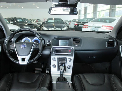 Volvo V60 2.0 T5 R-des Autom. 2013