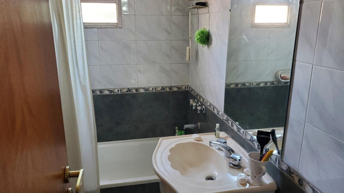 Imagen 7 de 10 de Departamento - Adrogue