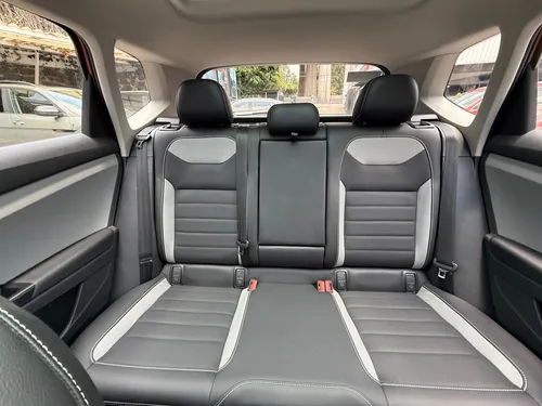 Volkswagen Taos 1.4 Tsi Highline At