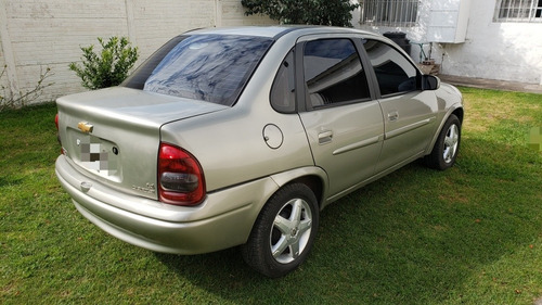 Imagen 2 de 9 de Chevrolet Corsa Classic Gls 1.4 4 Cuertas