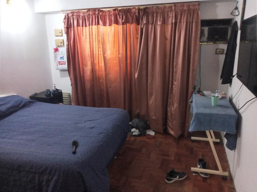 Imagen 8 de 21 de Venta Casa 4 Dorm. Lote 10x40 - 75 E/ 20 Y 21 - La Plata