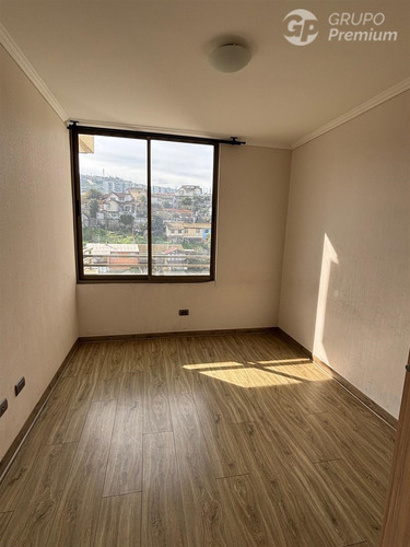 Departamento En Venta De 2 Dorm. En Viña Del Mar