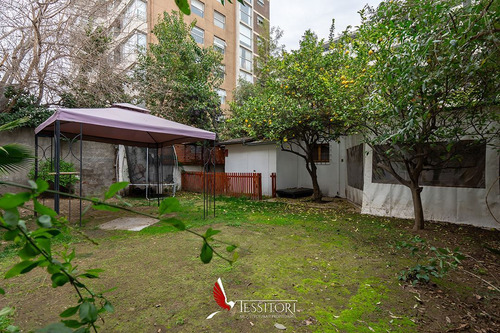 Casa En Venta En Ñuñoa