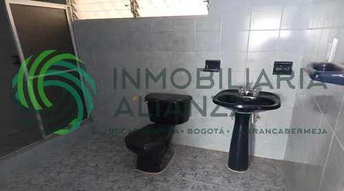 Local En Arriendo En Cañaveral. Cod A16183